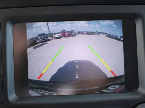 Used 2017 Jeep Renegade Latitude FWD image 22