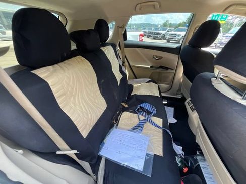 Used 2010 Toyota Venza FWD image 36
