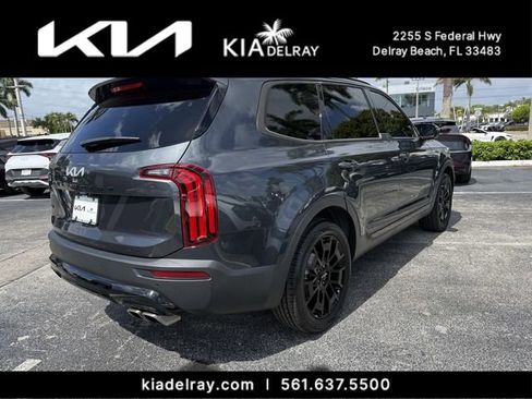 Used 2022 Kia Telluride SX AWD/4WD image 3
