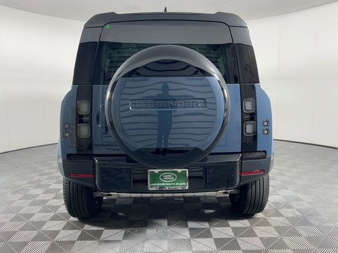 New 2026 Land Rover Defender 110 S image 9