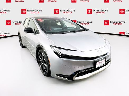 New 2026 Toyota Prius Plug-In Hybrid image 3