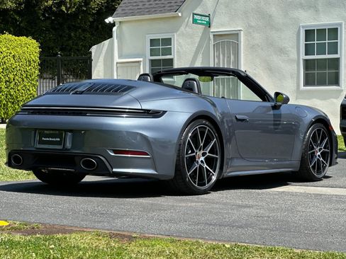 New 2026 Porsche 911 Carrera T image 8