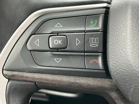 Used 2021 Jeep Grand Cherokee L Limited image 44