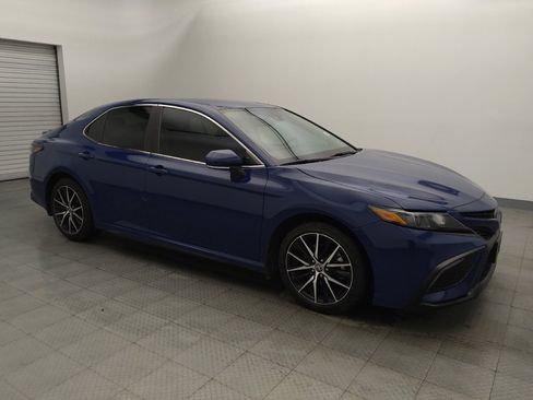 Used 2023 Toyota Camry SE w/ Convenience Package image 11