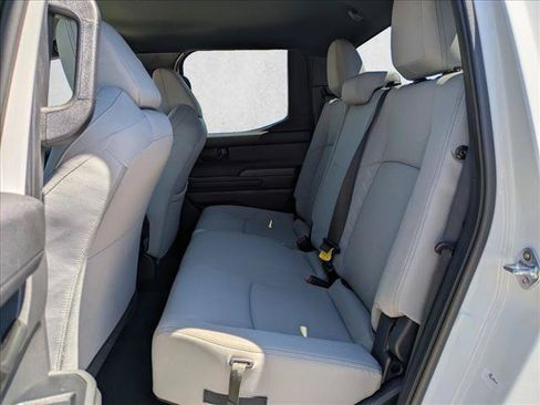 Certified 2024 Toyota Tacoma SR5 AWD/4WD image 17