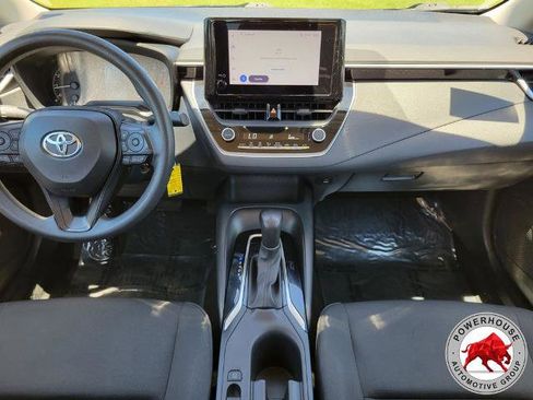 Used 2023 Toyota Corolla LE FWD image 19