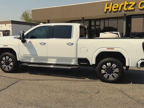 Used 2026 GMC Sierra 3500 Denali w/ Denali Reserve Package AWD/4WD image 6