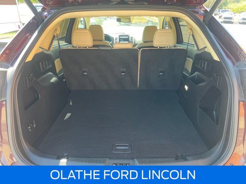 Used 2024 Ford Edge SEL w/ Convenience Package AWD/4WD image 28