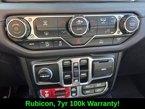 Used 2026 Jeep Wrangler Unlimited Rubicon AWD/4WD image 26