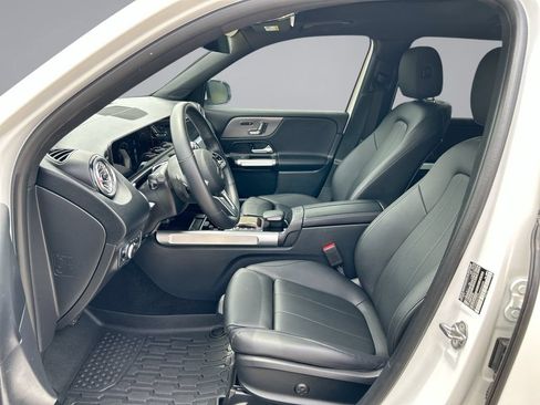 Used 2022 Mercedes-Benz GLB 250 image 11