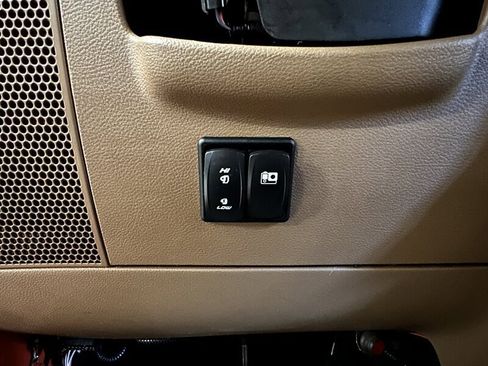 Used 2015 Jeep Wrangler Rubicon w/ Power Convenience Group image 28