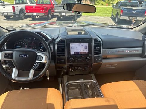 Used 2022 Ford F250 XLT w/ XLT Premium Package AWD/4WD image 14