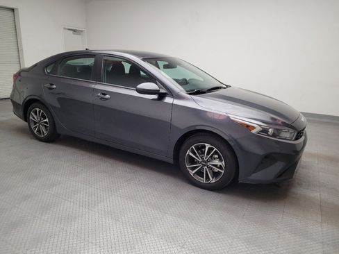 Used 2023 Kia Forte LXS FWD image 11