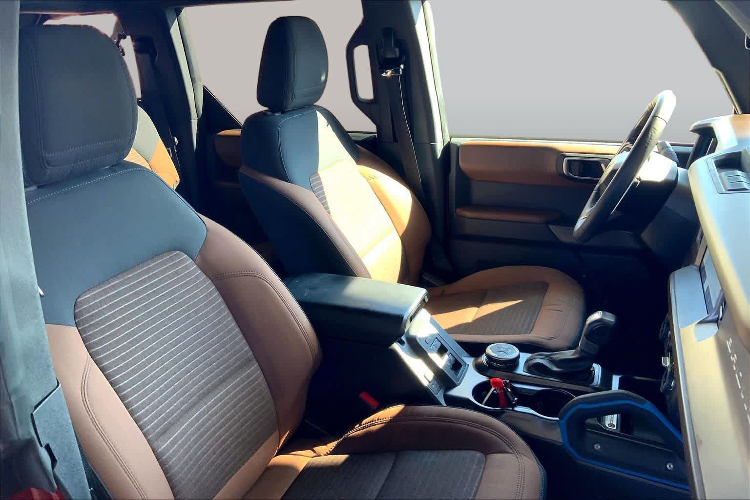 Used 2022 Ford Bronco Outer Banks AWD/4WD image 8