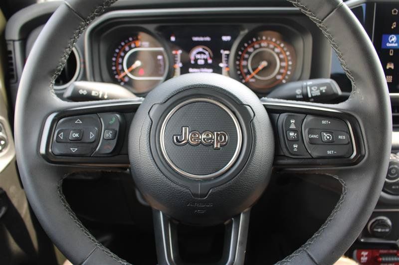 Used 2026 Jeep Gladiator Rubicon AWD/4WD image 13