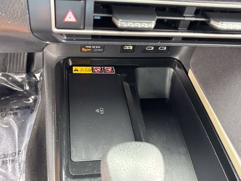 Used 2025 Toyota Camry LE FWD image 21