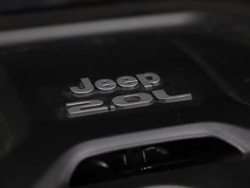 Used 2022 Jeep Wrangler Unlimited Rubicon w/ Steel Bumper Group AWD/4WD image 6