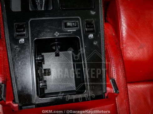 Used 1986 Chevrolet Corvette Convertible image 84