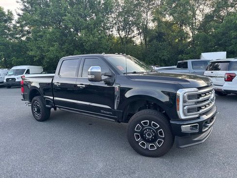 Used 2024 Ford F250 Platinum AWD/4WD image 1