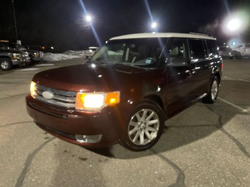Used 2009 Ford Flex SEL image 1