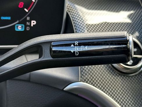 Certified 2025 Mercedes-Benz GLC 300 4MATIC image 25