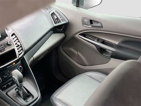 Used 2022 Ford Transit Connect XL image 22