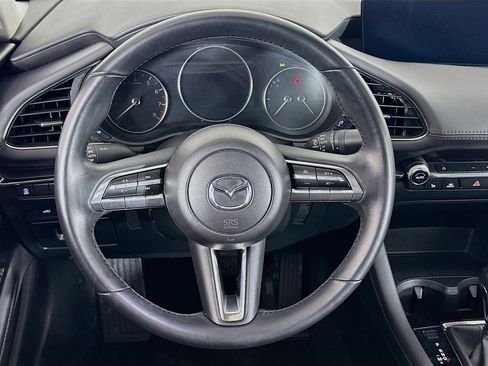 Used 2023 MAZDA MAZDA3 s FWD image 18