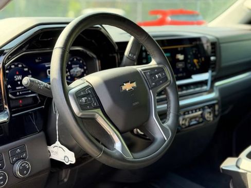Used 2024 Chevrolet Silverado 1500 LT w/ Protection Package AWD/4WD image 10