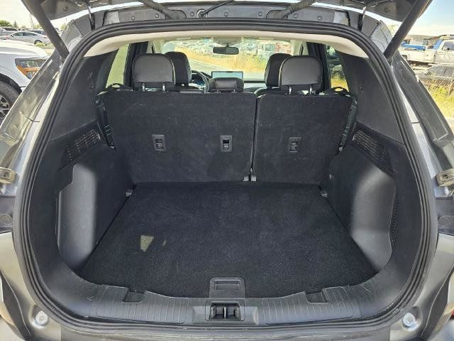 Certified 2025 Ford Escape Platinum AWD/4WD image 31