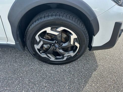 Used 2022 Subaru Crosstrek 2.5i Limited w/ Moonroof Package 2 image 4