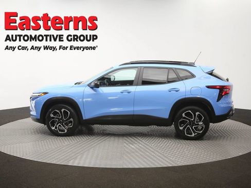 Used 2024 Chevrolet Trax RS w/ Driver Confidence Package FWD image 60
