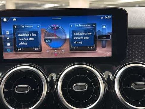 Certified 2026 Mercedes-Benz GLB 250 4MATIC image 21
