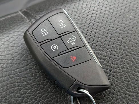 Used 2024 GMC Sierra 1500 Denali AWD/4WD image 30