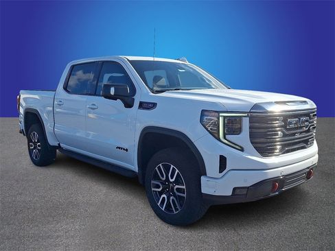 Used 2023 GMC Sierra 1500 AT4 w/ AT4 Premium Package image 3