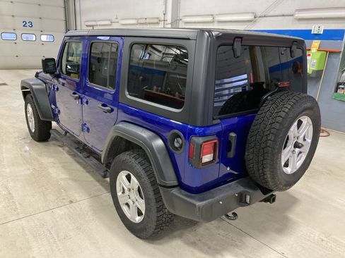 Used 2019 Jeep Wrangler Unlimited Sport S image 5