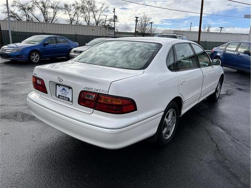 Used 1999 Toyota Avalon XLS image 5
