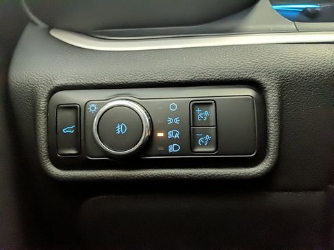 Used 2023 Ford Explorer XLT w/ Equipment Group 202A image 25