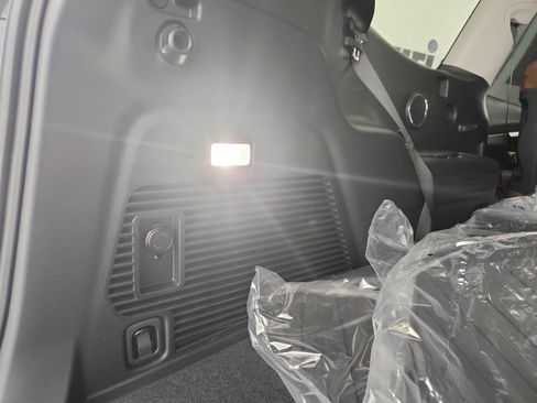 New 2026 Subaru Ascent Touring image 40