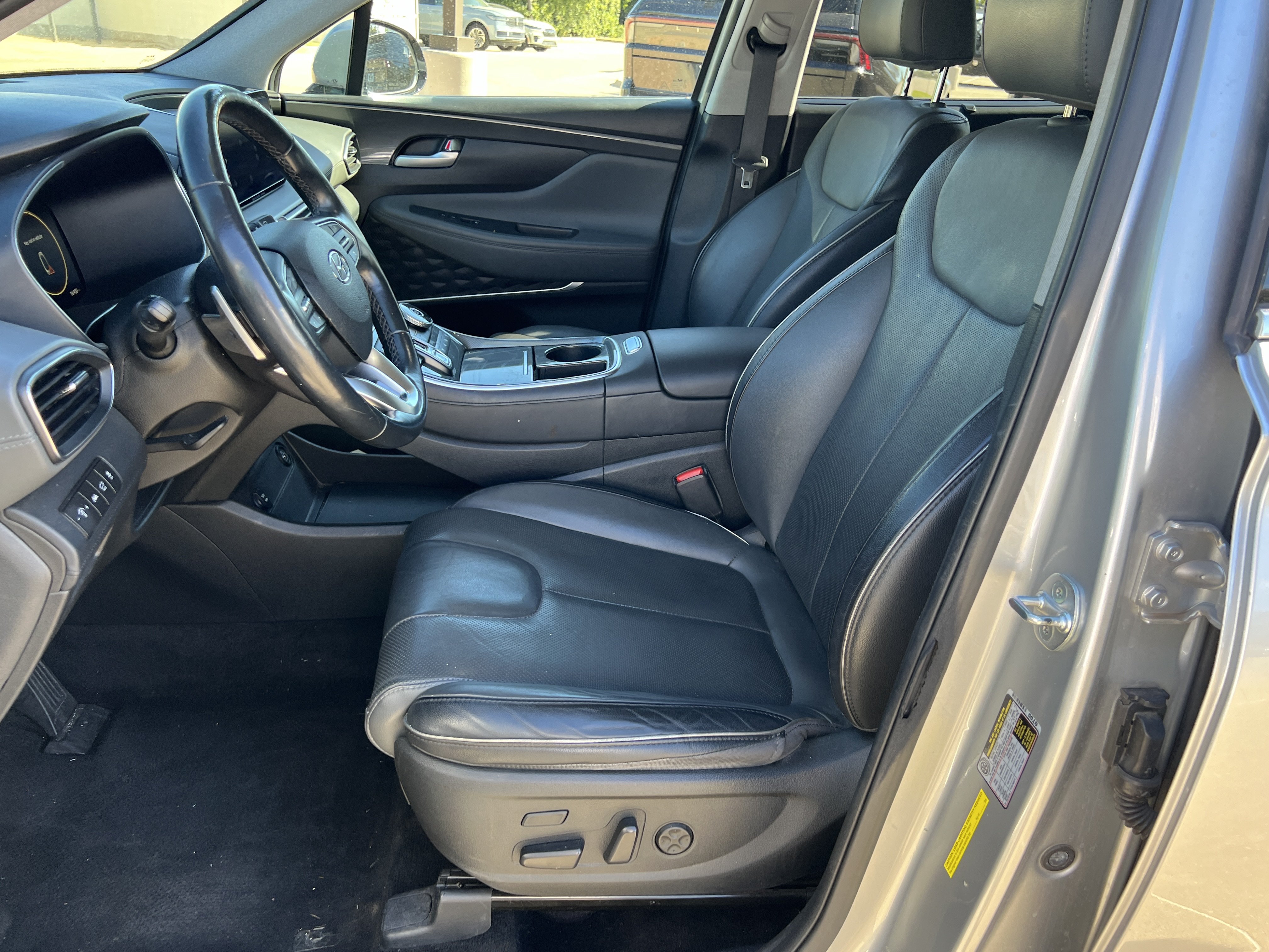 Used 2021 Hyundai Santa Fe Limited FWD image 25