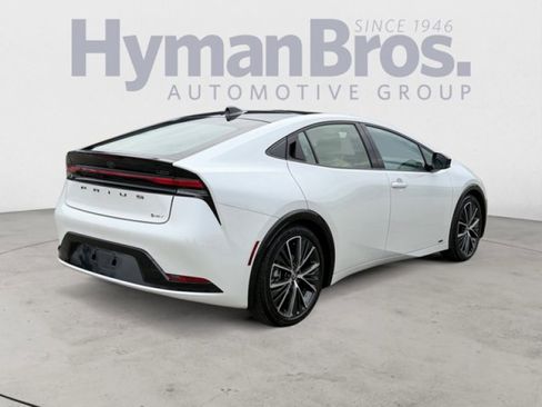 Used 2024 Toyota Prius Limited image 3