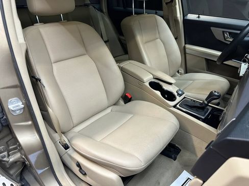 Used 2010 Mercedes-Benz GLK 350 4MATIC image 35
