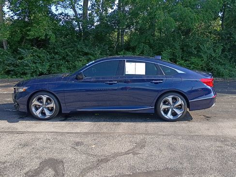 Used 2020 Honda Accord Touring image 6