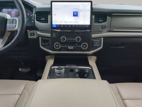 Certified 2023 Ford Expedition XLT RWD image 52