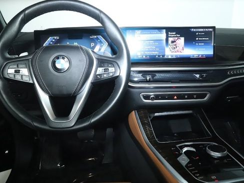 Certified 2025 BMW X5 xDrive40i w/ Premium Package image 29