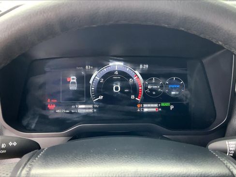 Used 2024 Toyota Tundra Limited AWD/4WD image 25