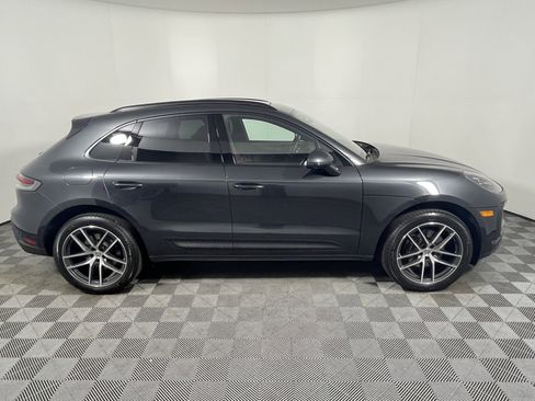 Used 2025 Porsche Macan image 7