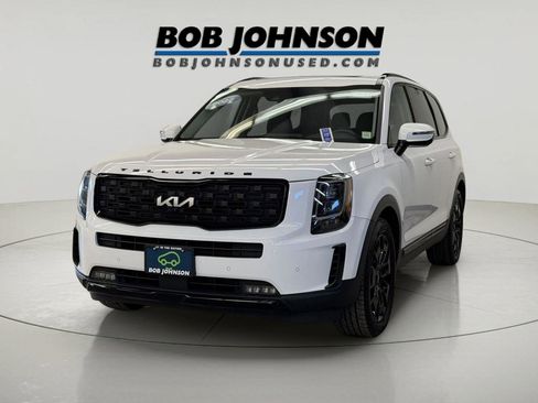 Used 2022 Kia Telluride SX w/ Nightfall Edition Package AWD/4WD image 9
