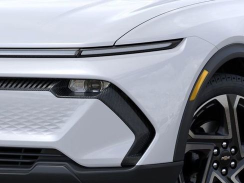 New 2026 Chevrolet Equinox EV LT w/ Convenience Package II image 11