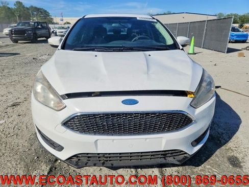 Used 2017 Ford Focus SEL FWD image 5
