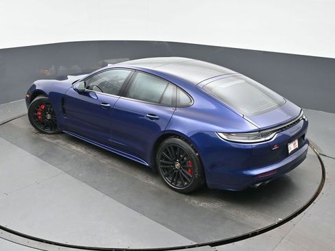 Used 2021 Porsche Panamera GTS w/ Premium Package image 36